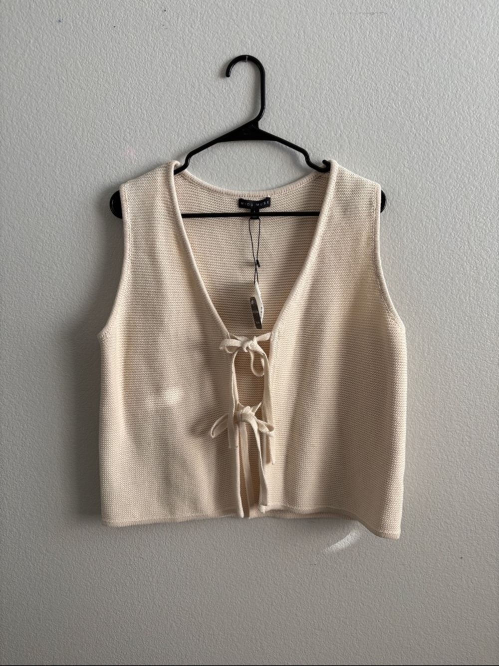 Source Unknown Cream Knit Tie-Front Vest Tank
